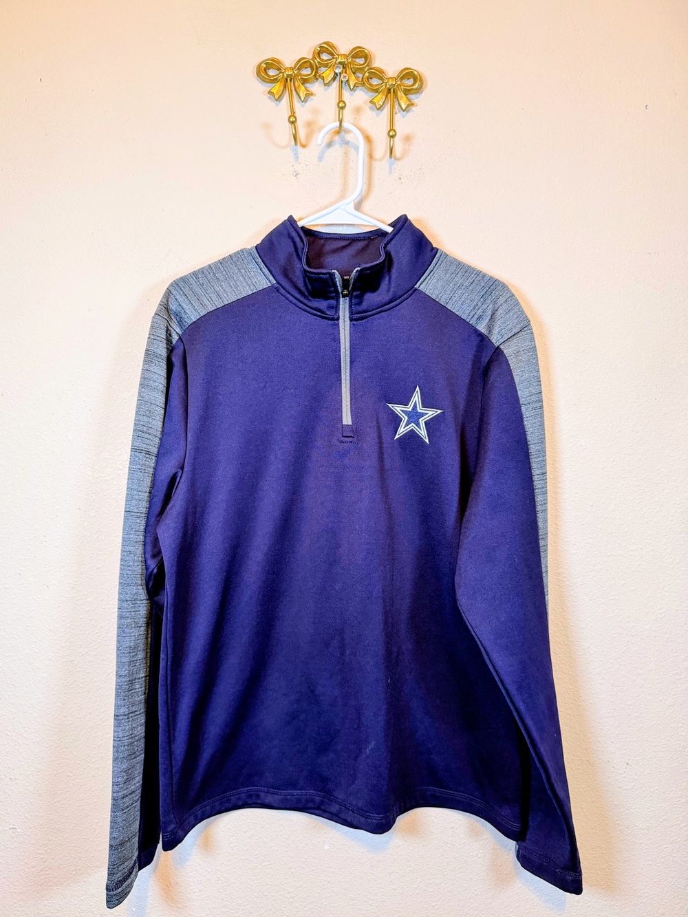 Women's Dallas Cowboy Blue Quarter-Zip Pullover w/Gray Shoulder Panels. Size M